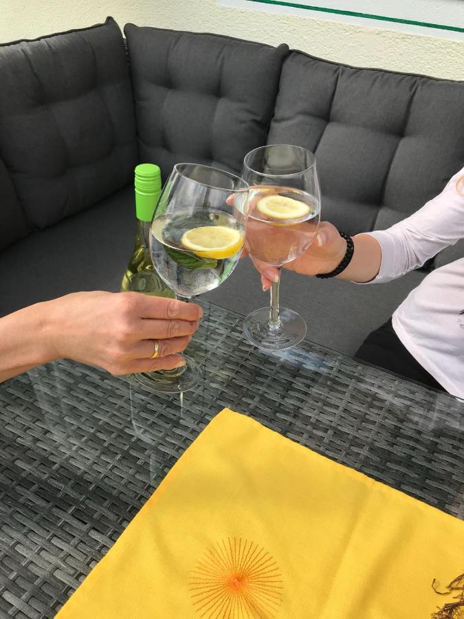 梅尼萨瑞斯霍夫农场农家乐 塔克森巴赫 外观 照片